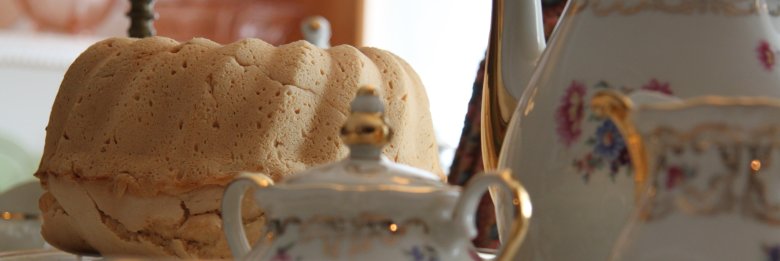 Kuchen davor Teekanne Wichdorfer Heimatmuseum